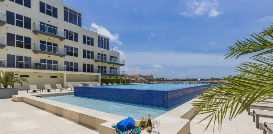 Resort Harbour House